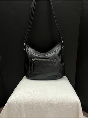 The Sak Black Leather Hobo Shoulder Bag with Front Zip